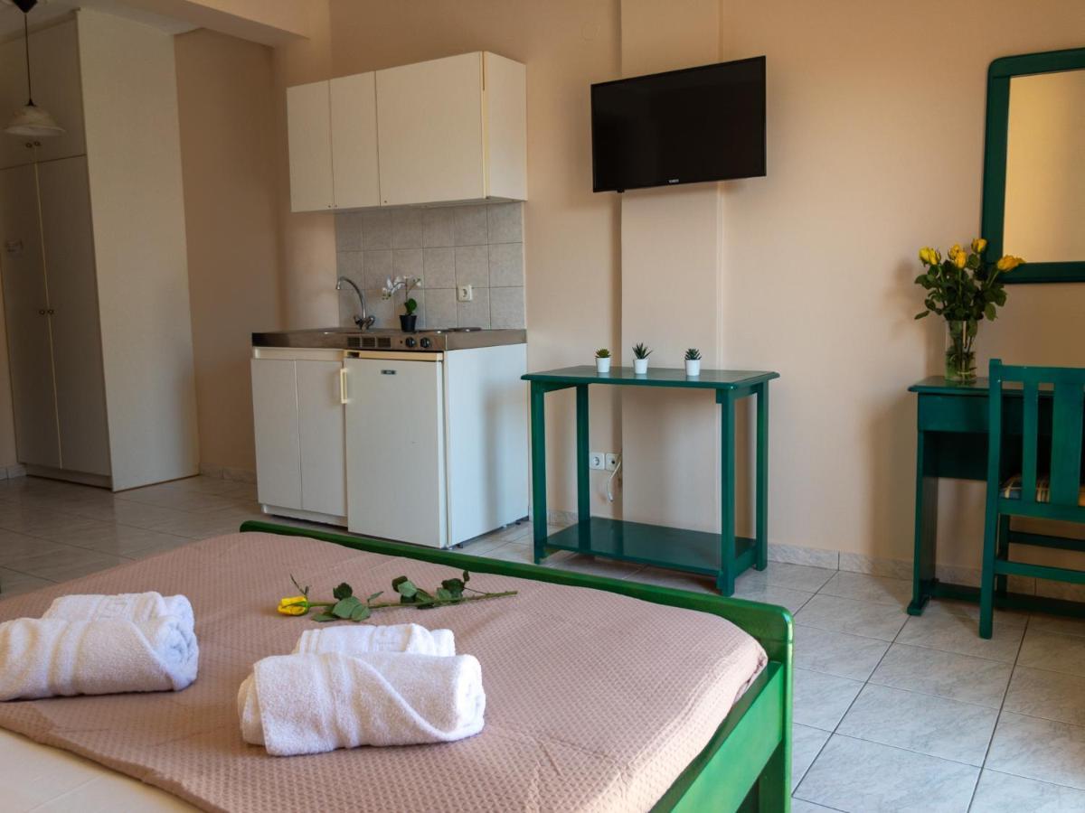 C.Katopodis Center Apartment Nydri  Bagian luar foto