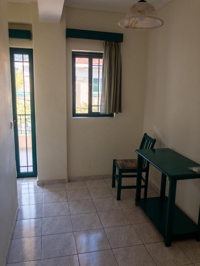 C.Katopodis Center Apartment Nydri  Bagian luar foto