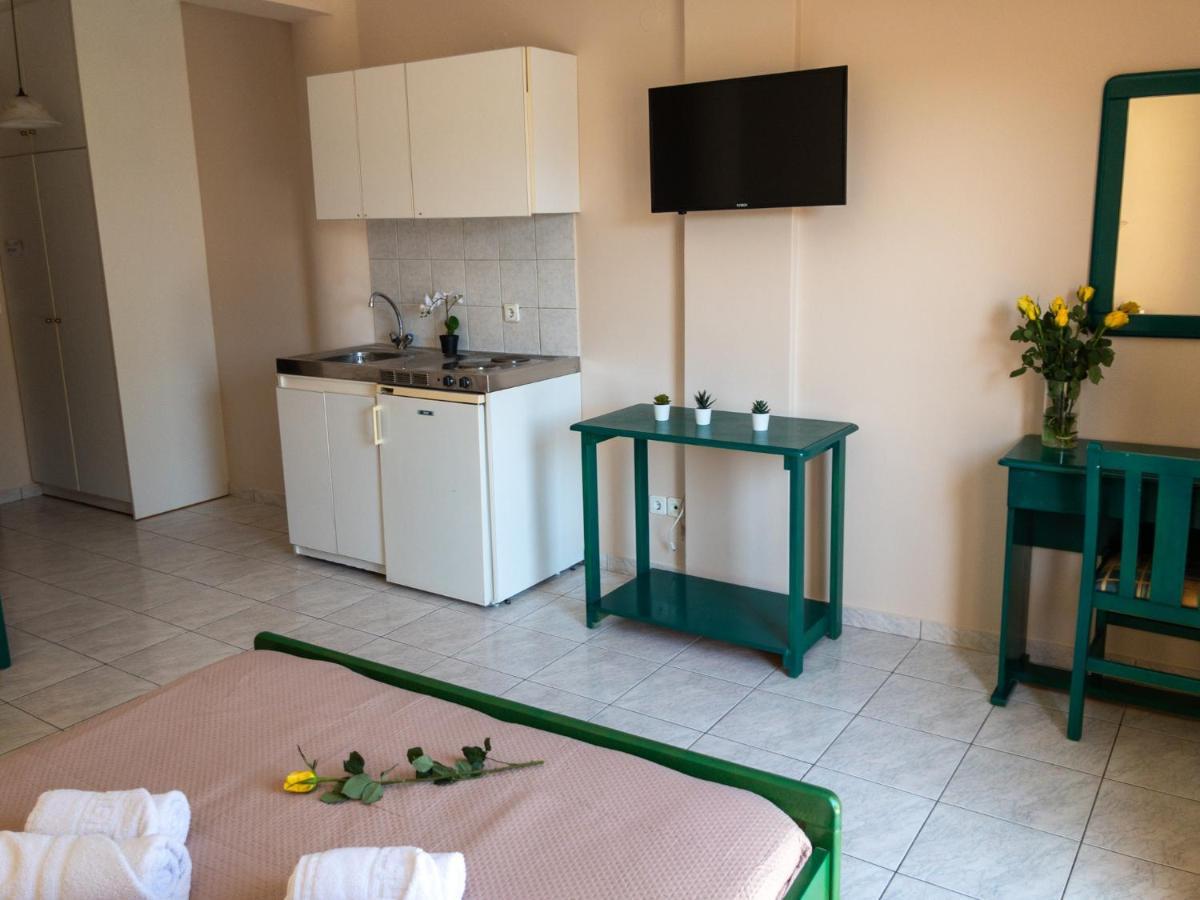 C.Katopodis Center Apartment Nydri  Bagian luar foto