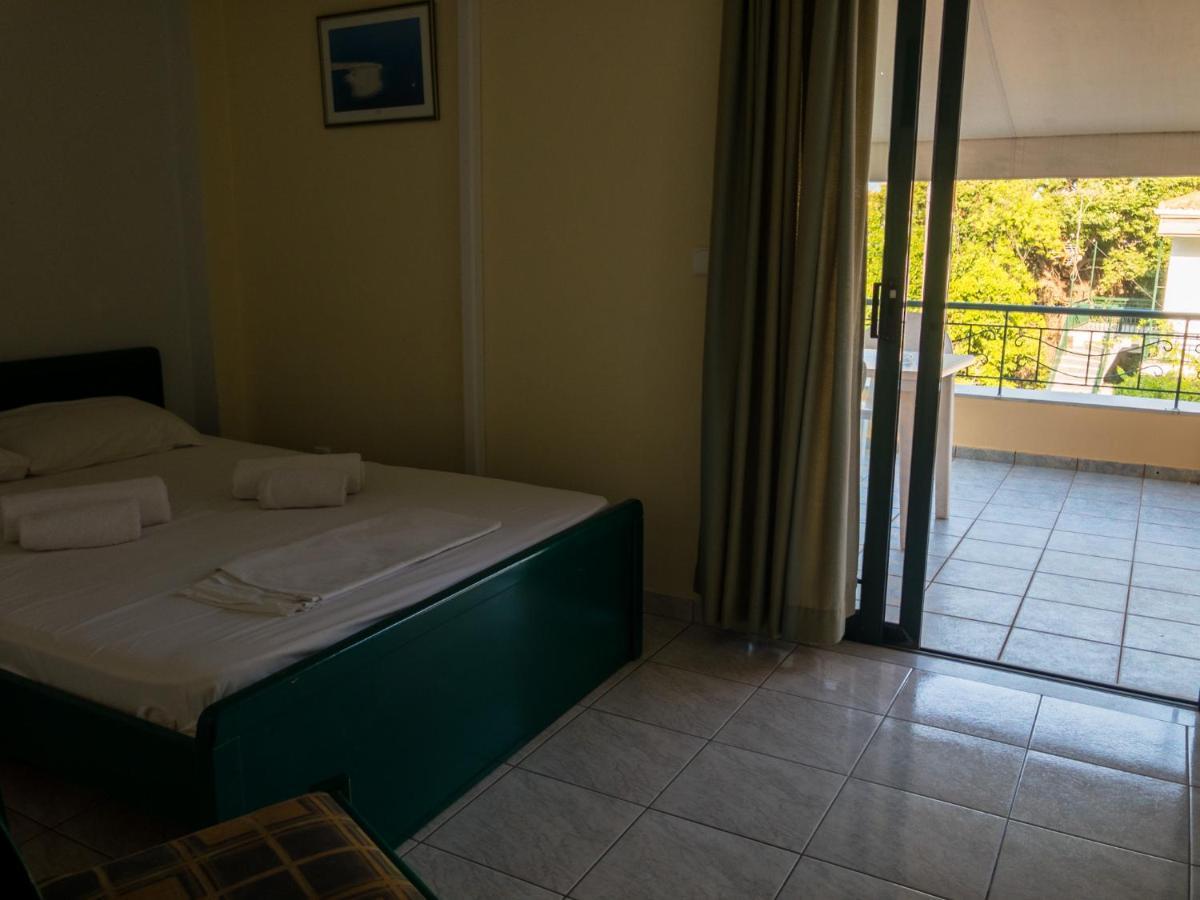 C.Katopodis Center Apartment Nydri  Bagian luar foto